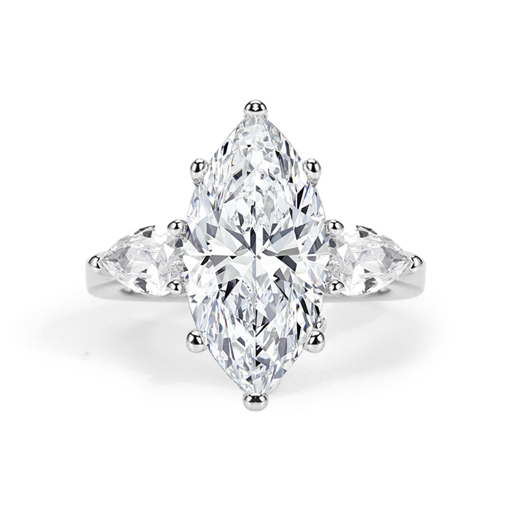 Maura Diamond Ring — Timeless Elegance and Brilliant Sparkle