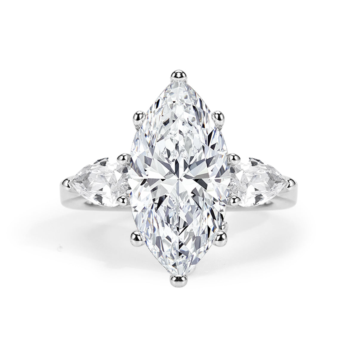 Maura Diamond Ring — Timeless Elegance and Brilliant Sparkle
