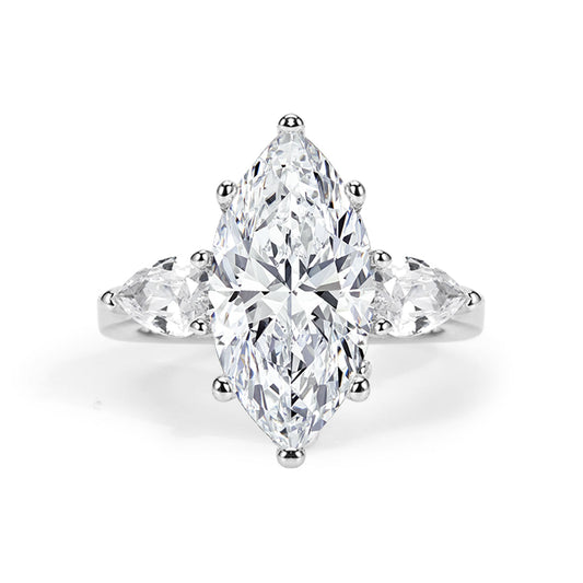 Maura Diamond Ring — Timeless Elegance and Brilliant Sparkle