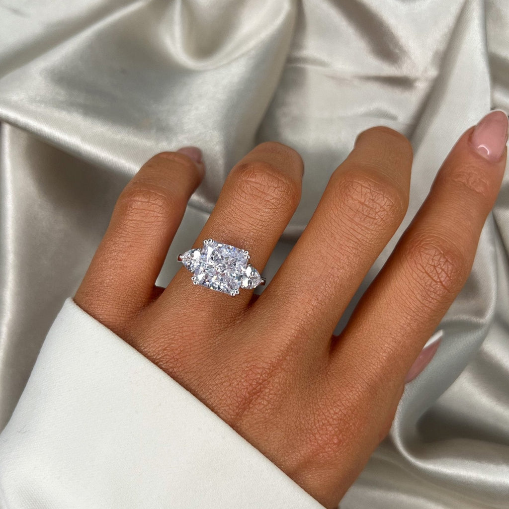 Oceana Ring - Ocean-Inspired Elegance
